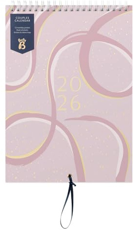 Upptagen B 2026Väggkalender för par - Rosa band smal design med dubbla scheman, månatliga fickor och klistermärken - Hängande kalender för delad planering, födelsedagar och viktiga datum - jan till