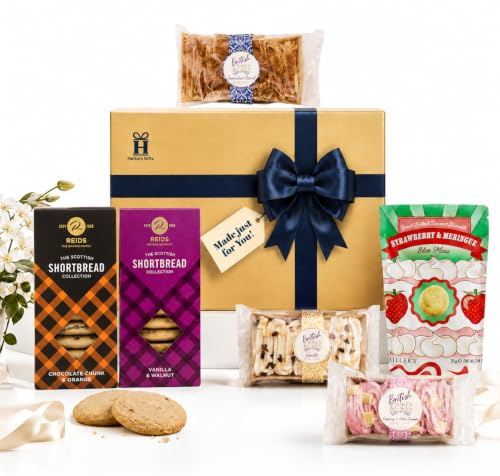Hattie's Gifts Scottish Shortbread & Biscuits Gift Set with Mini Cakes | Luxury Food Hamper with Reids Shortbread, Eton Mess Biscuits and Cake Gifts for Women & Men