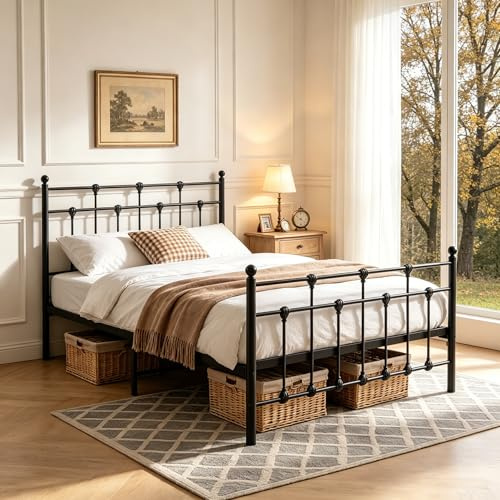 Panana Vintage Style 4FT6 Metal Bed Frame Modern Industrial in White Double Size (Black)