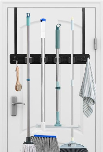 Cyiecw Besenhalterung Wand oder Besenhalter über der Tür, Bohrbare Werkzeug Wandhalterung, Holz Edelstahl Besen Mop Werkzeug Gartengerätehalter, Tür Organizer mit 4 Halter und 2 Haken, 1PCS (Schwarz)