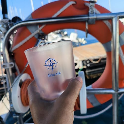 Set 8 Bicchieri da Barca Infrangibili in SAN con Rosa dei Venti da 400 cc - Resistenti, Impilabili, Stile Nautico - Un vento per Ogni Ospite, Nessuna Confusione a Bordo, Vivi il Mare con Stile!