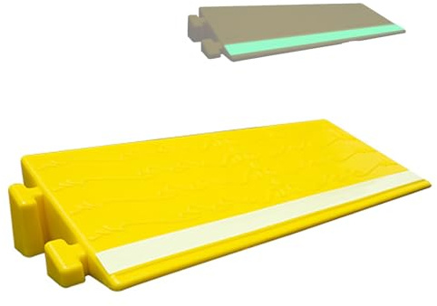 PQXQZ Tragbare Bordsteinrampe aus Kunststoff mit Leuchtstreifen Türschwellenrampe Rollstuhlrampe Türschwelle für Rollstühle und Scooter(Yellow,30x10x3cm)
