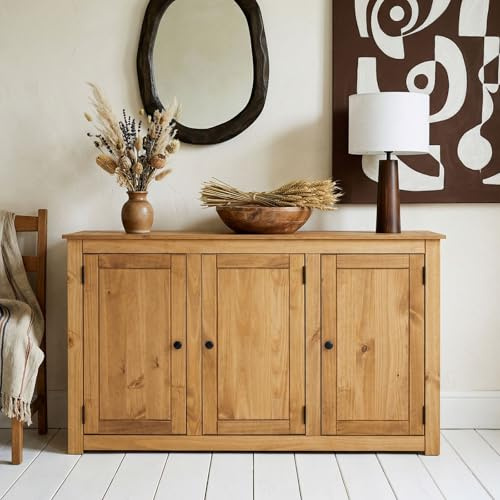 Buffet salle à manger CANCUN L 135 cm en bois massif finition laquée avec 3 portes battantes, meuble de rangement bas style maison de campagne bahut vaisselier commode pratique 135 x 80 x 40 cm