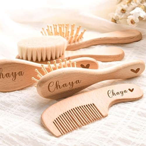 Personalisiertes Baby Haarbürsten-Kamm-Massagebürsten-Set, personalisierte Baby Haarbürste, graviertes Holz-Andenken-Geschenk for Neugeborene (3Stück)