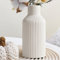 YADOBIG Jarrón Bohemio Blanco, Jarrón para Hierba de Las Pampas, Jarrones Decorativos, Jarrón de Flores para Salón, Comedor, Entrada, Oficina