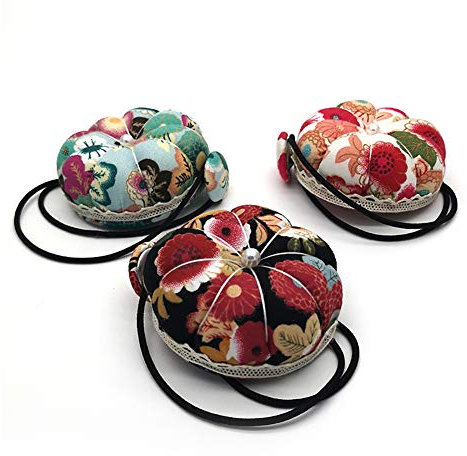 FIYSON 3 Stück Handgelenk Nadelkissen,Vintage Nähmaschinen Nadelkissen mit Elastisches Handgelenkband, DIY Hand Stickerei Handwerk,Kann Zum NäHen,Handarbeiten Und Sticken Am Handgelenk Getragen Werden