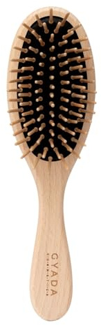 GYADA COSMETICS, Spazzola Ovale Medium, Ideale per Districare Capelli Lunghi e Medio-Lunghi, Stimolante e Massaggiante, non Spezza e non Elettrizza, Rafforza il Bulbo Pilifero, in Legno di Faggio