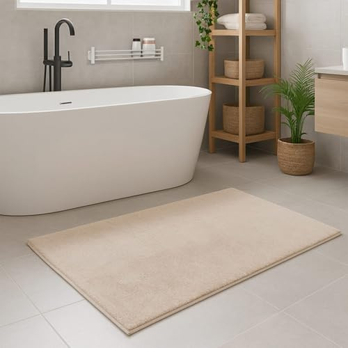 carpet city Badezimmer-Teppich Waschbar Beige 67x110 cm - Weicher Badvorleger Einfarbig rutschfest - Duschvorleger, Badematte Soft-Touch Haptik