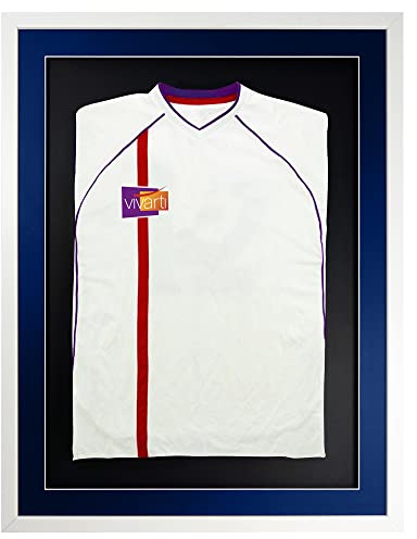 Vivarti DIY Erwachsene 3D Montiert Sportshirt Display Rahmen für Fußballtrikot, Rugbyshirt, Band T-Shirt Shadow Box – 60 x 80 cm – weißer Rahmen, blaues Passepartout, schwarze Rückseite