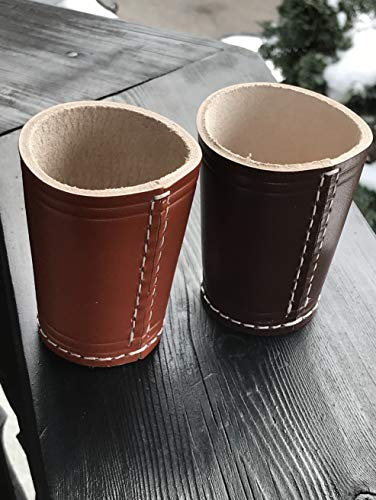 Leder Würfelbecher Color Braun (Dunkelbraun, rechts)