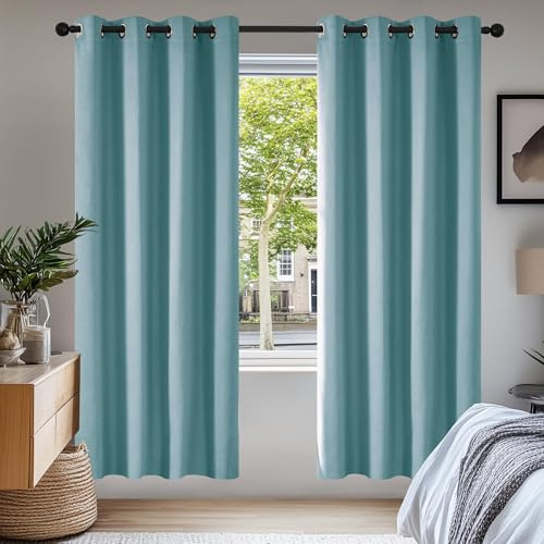 Deconovo UV-Schutz Vorhänge mit Ösen Deko Verdunklungsvorhänge Himmelblau | 2er Set, H175 x B140 cm, Vorhang mit Ösen, lichthemmend, Wärmeisolierend und gut passend für moderne Wohn- und Schlafzimmer