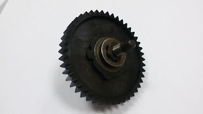 BLACK & DECKER INGRANAGGIO RUOTA MOTOSEGA GK1330 GK1430 GK1440 GK1630 GK1640