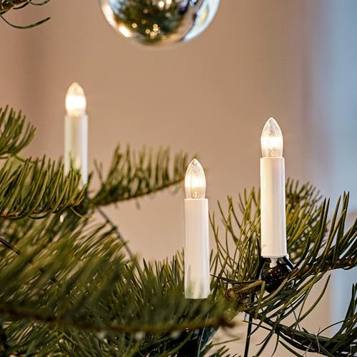 hellum Lichterkette Kerzen innen mit 15 Kerzen und teilbarem Stecker | Made in Germany warmweiß, Tannenbaum Lichterkette mit Clip, 9,80m beleuchtet, Kabel grün, für Weihnachtsbaum <59lm 811513