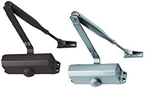 Chiudiporta Aereo 'Dc110' Forza Variabile En 2-3-4, Peso Porta En2 - Kg 25 ÷ 45, Peso Porta En3 - Kg 45 ÷ 60, Peso Porta En4 - Kg 60 ÷ 80, Braccio Con Fermo. Dimensione 177X42Xh64