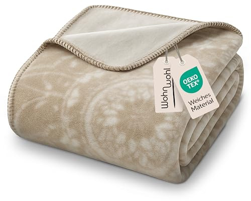 WOHNWOHL® Weiche Kuscheldecke - 150 x 200 cm - Decke mit Sprüchen | Oeko-Tex zertifiziert - Samtig weiche Decke - Zeitloses Design - Für Wohnzimmer, Schlafzimmer, Gästezimmer