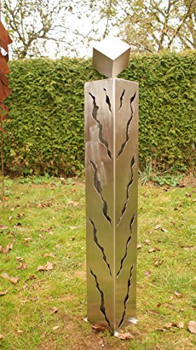Gartendekoshop24 – Gartendeko Edelstahl Säule, 100 cm, mit gebürstetem Edelstahl Würfel. Elegante Säule mit Würfel aus Edelstahl und Rissen, Nicht rostend, für draußen. Blickfang Säule.