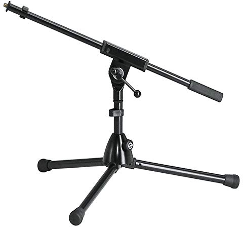 K & M 25910-500-55 Mikrofonständer, sehr niedrig, mit 1 Galgenarm