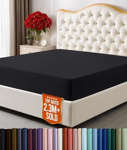 Utopia Bedding Queen Fitted Sheet - Bottom Sheet - Deep Pocket - Soft Microfiber -Shrinkage and Fade Resistant-Easy Care -1 Fitted Sheet Only (Black)