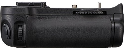 Nikon MB-D11 Multifunktions-Batterieteil für Nikon D7000