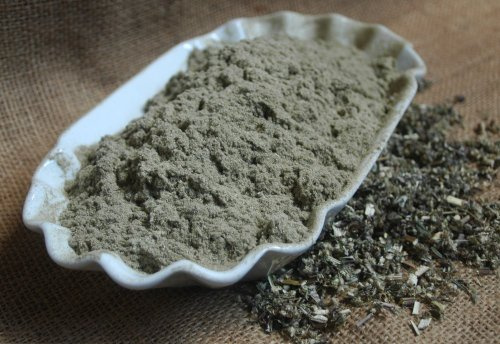 Naturix24 – Beifuss gemahlen – 100 g Beutel