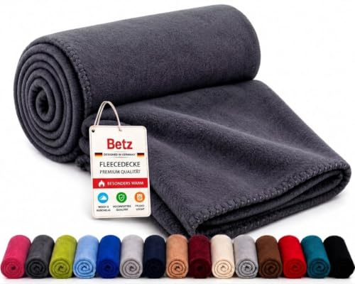Betz Fleecedecke 130x170 cm 180g/m² – Weiche Wohndecke & Kuscheldecke – Flauschige Sofadecke als Tagesdecke – Leicht, wärmend & pflegeleicht – Farbe Anthrazit