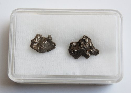 Unbekannt Geschenk-Set mit Zwei Meteoriten, incl. Zertifikat