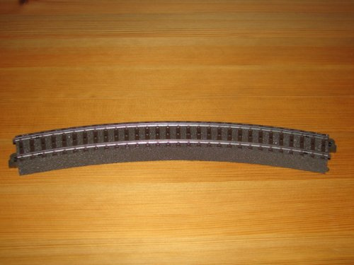 Märklin - ein gebogenes C-Gleis R2 30° HO Spielzeug-Modell-Fahrzeug-Spur Bauset