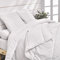 Bleu Calin Couette 4 Saisons 240 x 260 cm - 3 en1 : Chaude hiver, Légère été, Tempérée mi-saison - Fabriquée en France, Enveloppe Microfibre, Blanc