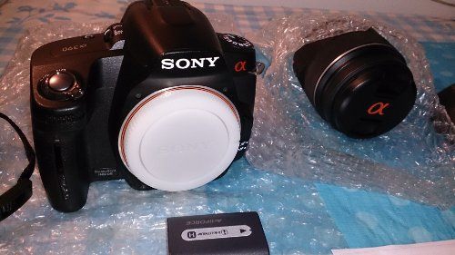 Sony DSLRA390L Alpha Digital SLR Camera with SAL1855 Lens (14.2MP 2.5 inch LCD)
