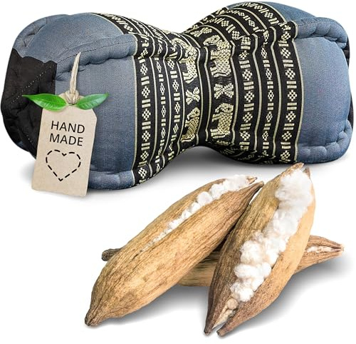 livasia Nackenstützkissen Papayakissen - Ø 13x43cm - Nackenkissen Papayaform, Sofakissen, Lesekissen mit Kapok, Kissen für Garten und Balkon, Reisekissen handgefertigt (Blau/Elefanten)