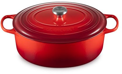 Le Creuset Signature Gusseisen-Bräter mit Deckel, Ø 35 cm, Oval, Für alle Herdarten und Induktion geeignet, Volumen: 8,9 l, 7,375 kg, Kirschrot, 21178350602430