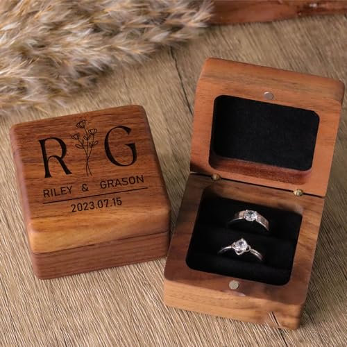 Benutzerdefinierte Hölzerne Hochzeitsringbox Mit Namen, Personalisierte Verlobungsringbox, Walnuss-Aufbewahrungsringbox, Hochzeitsgeburtstags Geschenke Für Frauen, Muttertag