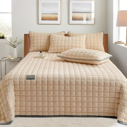 SHANNA Extra Grande Couette Couvre-lit : Couverture Légère en Velours de Lait 3 pièces 230 X 250 Cm avec 2 Taies d'oreiller 50 X 70 Cm, Lit Double Élégant Doublé et Piqué pour Salon (Chameau Clair)