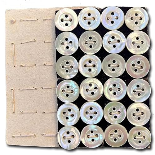 Set mit 24 antiken Perlmuttknöpfen weiß – echte Vintage Hemdenknöpfe – 4-Loch Knöpfe auf Originalkarte – ca. Ø 11mm – Unikat-Serie
