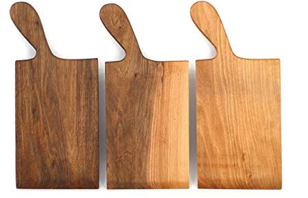 Holzwerk Premium Spätzle-Schaber - hochwertiges Spätzle-Brett - handliche Spätzlereibe aus massivem Walnussholz - handgefertigtes Nudelbrett - Made in Germany - Optional mit Schaber