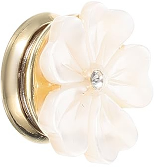 TOGEVAL Broche Fleur Magnétique Blanche En Coquillage Naturel, Accessoire De Mode Élégant Pour Vêtements Et Paquet, Petite Broche De Fleur Cinq Pétales, Légère Et Polyvalente Pour Quotidien Et Fêtes