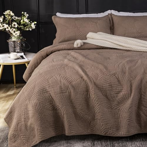 Qucover Tagesdecke Baumwolle Braun Bettüberwurf, Ultra Weiche Stickerei, Bedspreads, Steppdecke Mit 2 Kissenbezügen, Sofa Überwurfdecke (Braun, 220 x 240 cm)