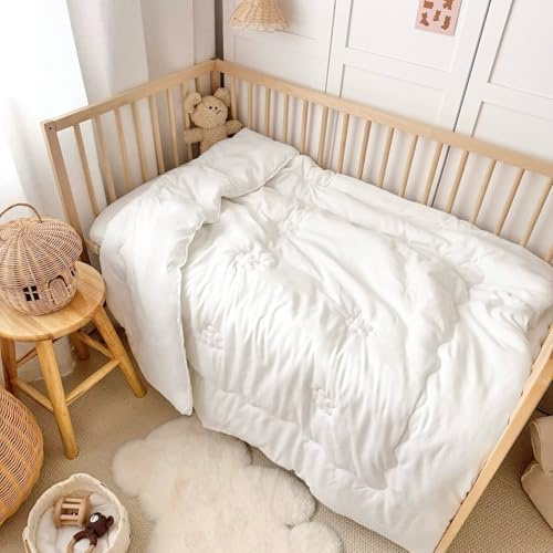 BuLuTu Lightweight Duvet Insert Twin 68x86 Inch, White Down Alternative Comforter, Soft Fluffy Quilted Duvets Insert for Kids Children Boys Girls, Machine Washable, 2 Pounds