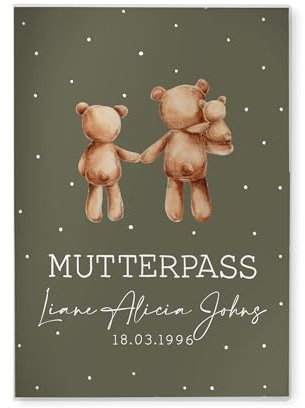 NORDEULE® Mutterpasshülle mit Fach, Name und Datum personalisiert Olivgrün | Ella Olive Schutzhülle mit Design-Einsatz mit Bärenfamilie, schönes individuelles Geschenk zur Geburt für Eltern & Baby