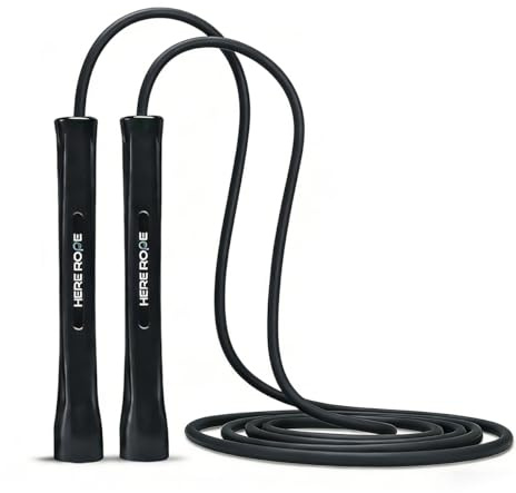 HEREROPE Justerbart hopprep – 5 mm PVC hopprep med okrossbara handtag, kinkfri, inkluderar 1 ersättningsrep för inomhus- och utomhusträning för män, kvinnor och barn (mörk)