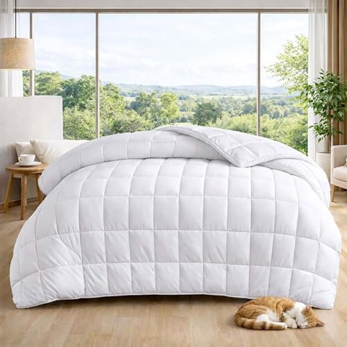 KAMACA Bettdecke 135x200 cm – Ganzjahresdecke, Steppdecke, warmes Oberbett mit Inlett, Qualitätsgewicht 1400 g (1 x Bettdecke/Oberbett, 135 cm x 200 cm)