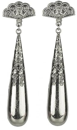 Pendiente con forma de lágrima y cabezal de abanico (PLATA VIEJA)