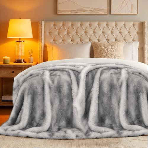 Hyde Lane Large Faux Fur Blanket, 150x200cm Oversized Reversible Throw with Long Pile Plush, Soft and Warm for Bed or Sofa, Perfect for Winter Layering, Direwolf