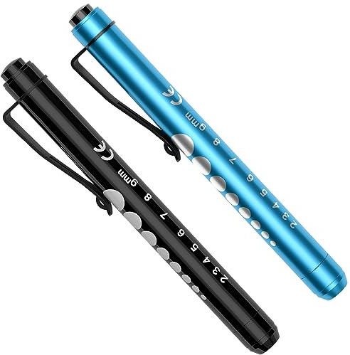RISEMART Pen Torch, 2PCS Pen Light LED Pupil Gauge Pen Torches for Nurses Doctors Paramedic EMT Emergency Penlight Flashlight with Pocket Clip (Black &Blue)