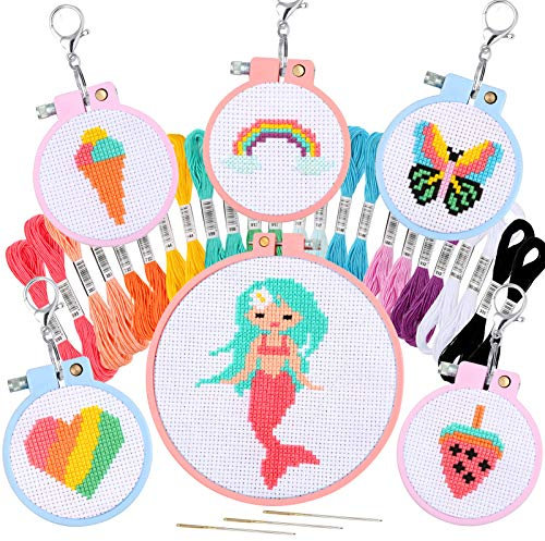 Pllieay 6 PZ Punto Croce Progetti per Principianti per Bambini 7-13, Starter Kit Croce Set da Cucito per Charms Zaino, Needle Craft e Ornamenti