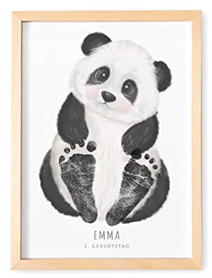 Baby Fußabdruck Bild personalisiert mit Panda für Kinderzimmer mit Rahmen | Personalisiert, DIN A4, Tierposter mit Panda, für Babyzimmer & Kinderzimmer, Fußlänge bis 6 cm, ohne Farbe