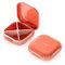ONTERATE Portapillole Giornaliero 4 Scomparti, Portapillole Portatile da Viaggio, Mini Contenitore per Pillole per Tasca in Borsa, Portapillole da Viaggio Compatto per Vitamine, Integratori (Rosa)