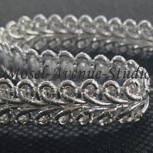 Mosel Avenue Art & Gobelin Studio ab 10m Metallisiertes Zierband 1,1cm breit Silber Spitze Brokat MöbelFarbauswahl Spitze Brokat Möbelborte Dekoborte (10,0 m, Silber)