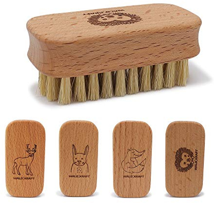 WALDKRAFT Kinder-Nagelbürste Blackforest | Hochwertige Nagel-Bürste für Kinderhände aus Buchenholz | vier versch. Tiermotive (4er Set | Fuchs, Hase, Igel, Reh, Naturborsten)