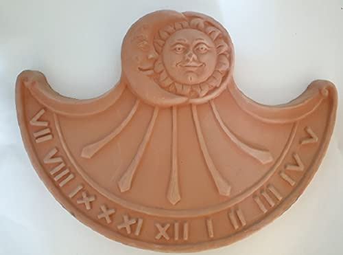 MERIDIANA DA PARETE IN TERRACOTTA FATTA A MANO LUNGHEZZA CM. 56, ALTEZZA CM. 42, SPESSORE CM. 3,5 COTTO COCCIO